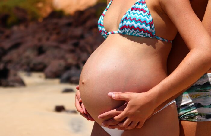 La_ligne_brune_de_grossesse_:_un_guide_exhaustif_pour_chaque_femme_enceinte